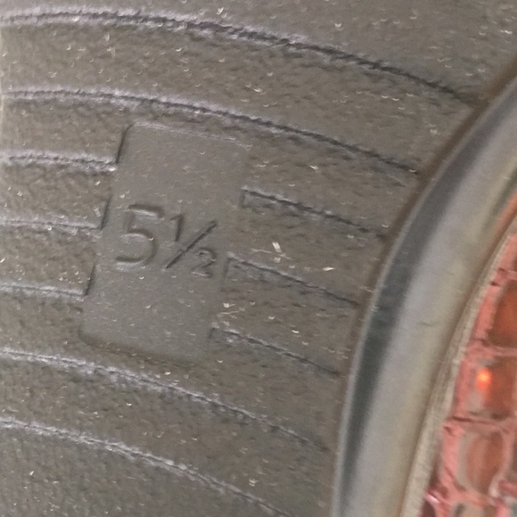 Shoes - Picture 5 of 5